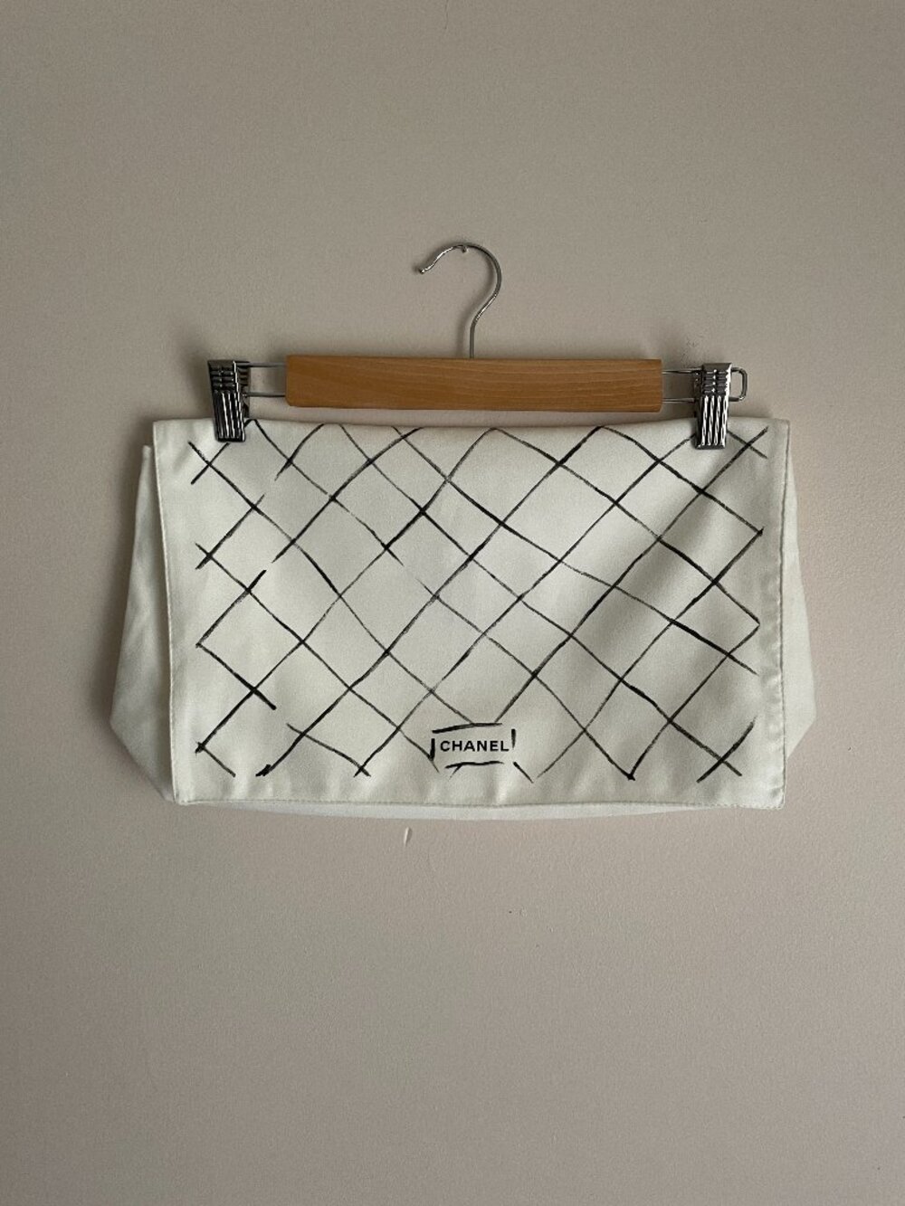 CHANEL Dust Bag with Karl Lagerfeld autograph Medium Flap MINT